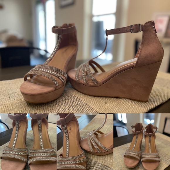 Torrid 11WW Platform Wedge Sandal - Picture 1 of 1